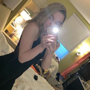 Meet your Posher, Abby